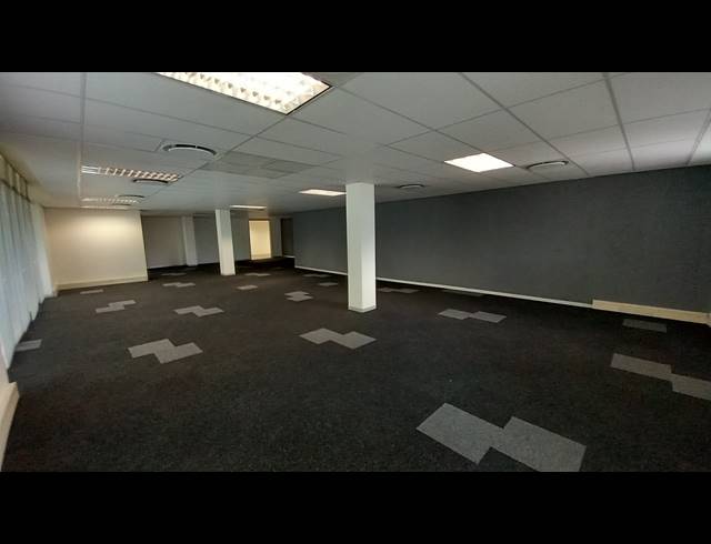 185M² OFFICE TO LET IN BRYANSTON